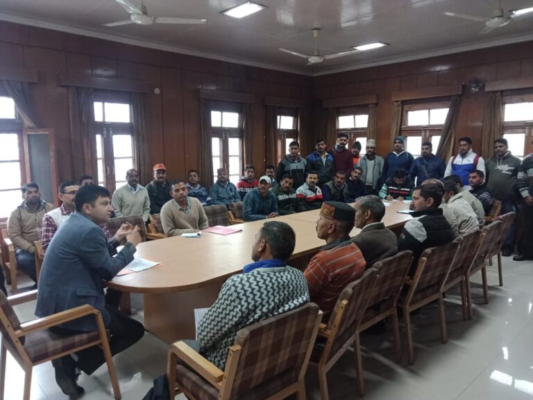 Sh. Hitesh Lakhanpal, Secretary and other officers of HIMPESCO Addressing To Newly Recruited Batch Of Ex-Servicemen Security Personnel